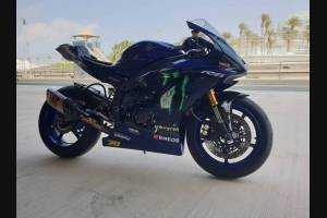 Carénages peinture Yamaha R6 2008 - 2016 + crochets rapides MXPCRV12449