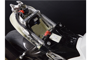 Sottocodone per Aprilia RSV4 2009 - 2015 completo di porta batteria  - MXPCRD15109